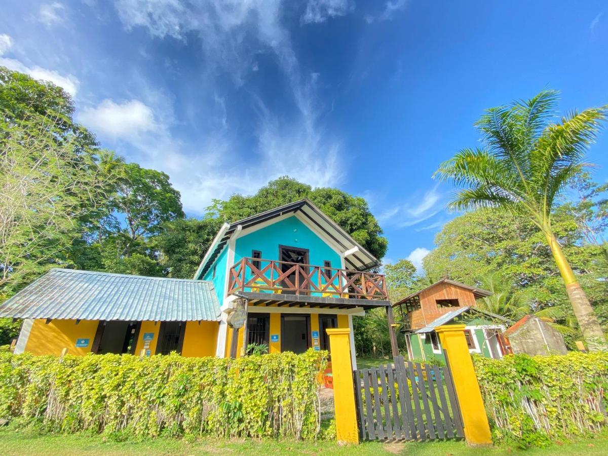 Hostal Portal Del Sol Capurganá Buitenkant foto