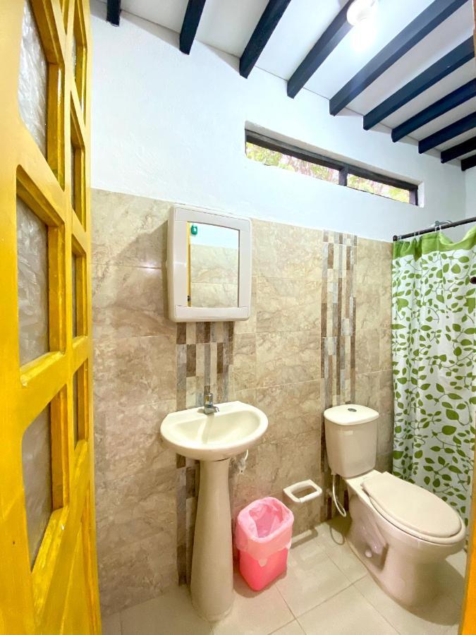 Hostal Portal Del Sol Capurganá Buitenkant foto
